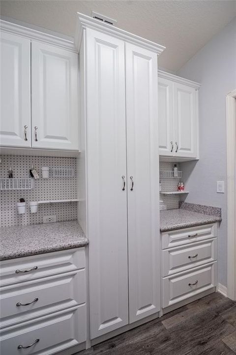 Active With Contract: $389,000 (4 beds, 2 baths, 2021 Square Feet)