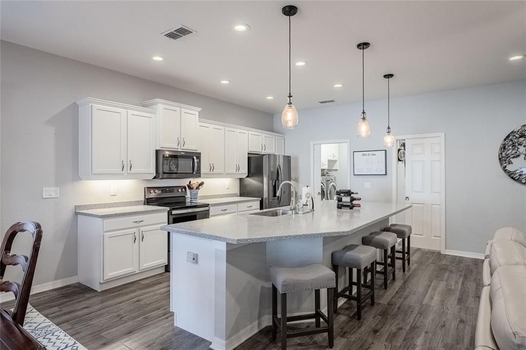 Active With Contract: $389,000 (4 beds, 2 baths, 2021 Square Feet)