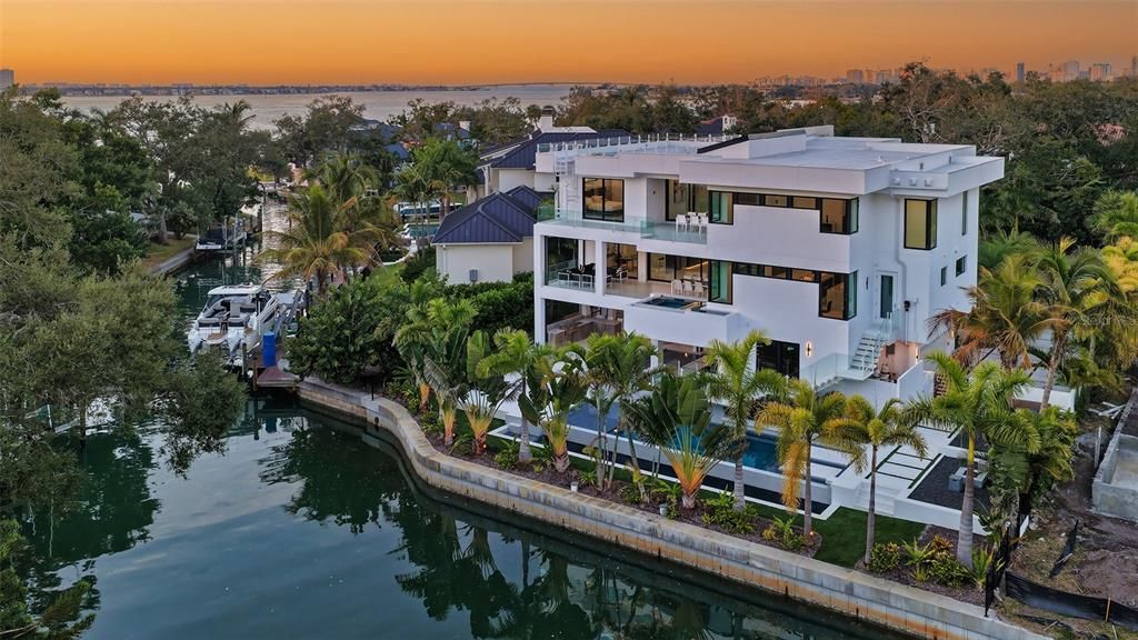 For Sale: $12,900,000 (5 beds, 5 baths, 7110 Square Feet)