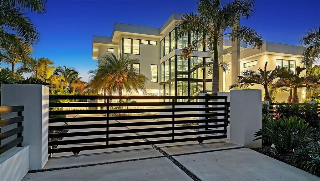 For Sale: $12,900,000 (5 beds, 5 baths, 7110 Square Feet)