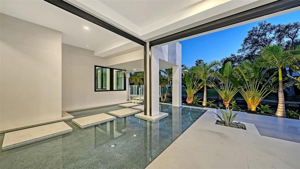 For Sale: $12,900,000 (5 beds, 5 baths, 7110 Square Feet)