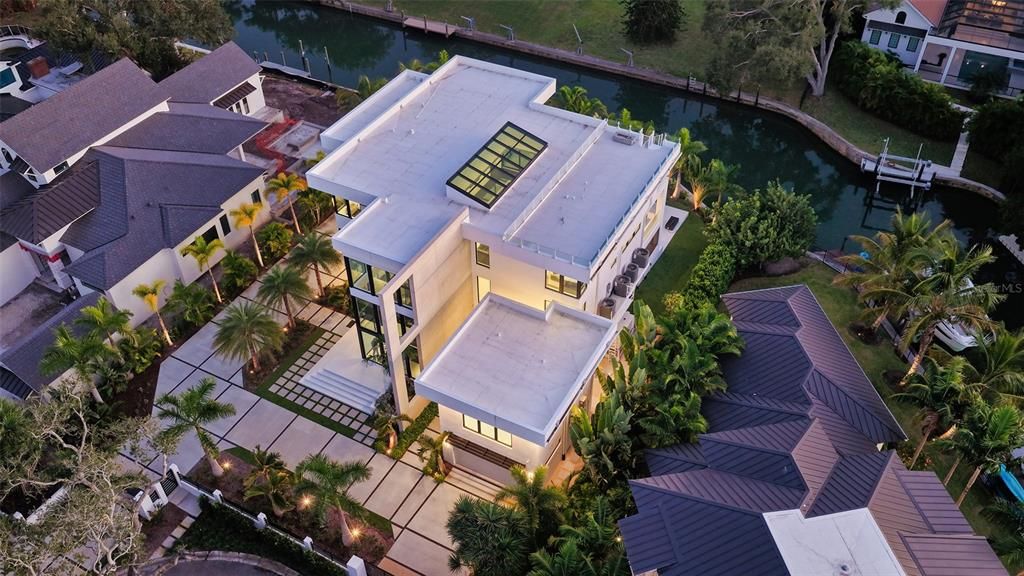 For Sale: $12,900,000 (5 beds, 5 baths, 7110 Square Feet)