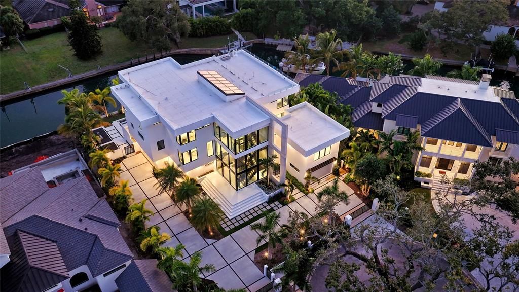 For Sale: $12,900,000 (5 beds, 5 baths, 7110 Square Feet)