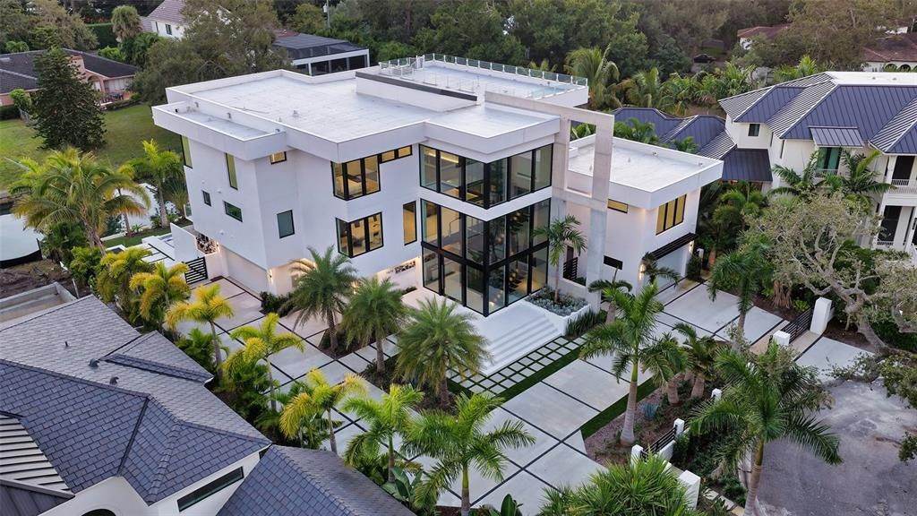 For Sale: $12,900,000 (5 beds, 5 baths, 7110 Square Feet)