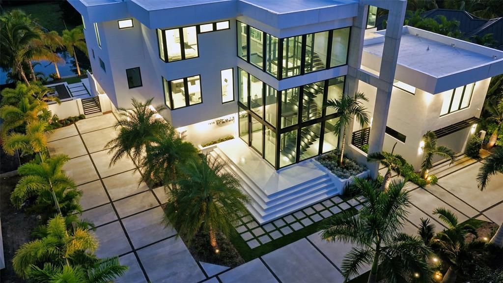 For Sale: $12,900,000 (5 beds, 5 baths, 7110 Square Feet)