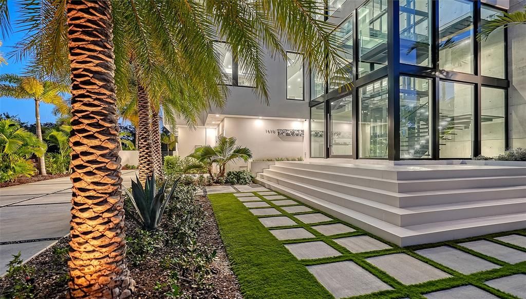 For Sale: $12,900,000 (5 beds, 5 baths, 7110 Square Feet)