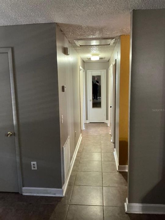 For Sale: $269,000 (3 beds, 2 baths, 1195 Square Feet)