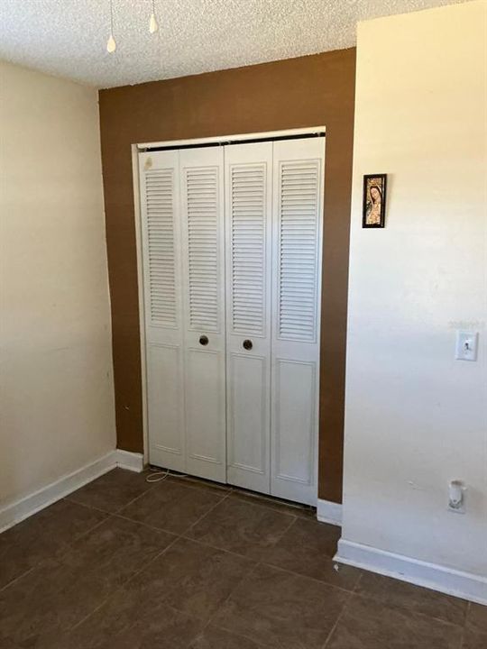 For Sale: $269,000 (3 beds, 2 baths, 1195 Square Feet)