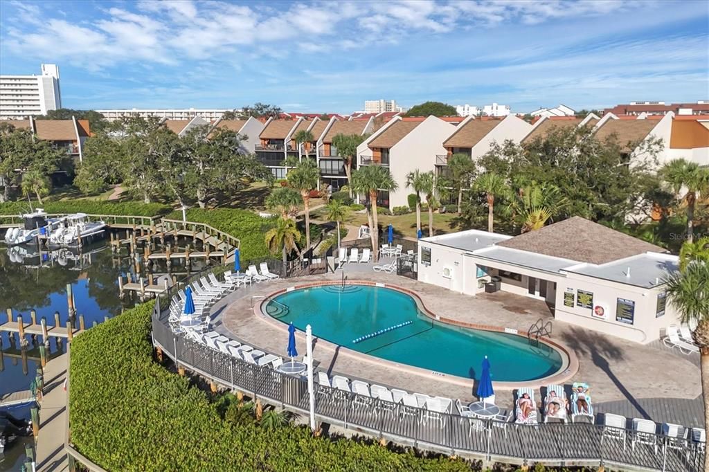 Activo con contrato: $575,000 (2 camas, 1 baños, 860 Pies cuadrados)