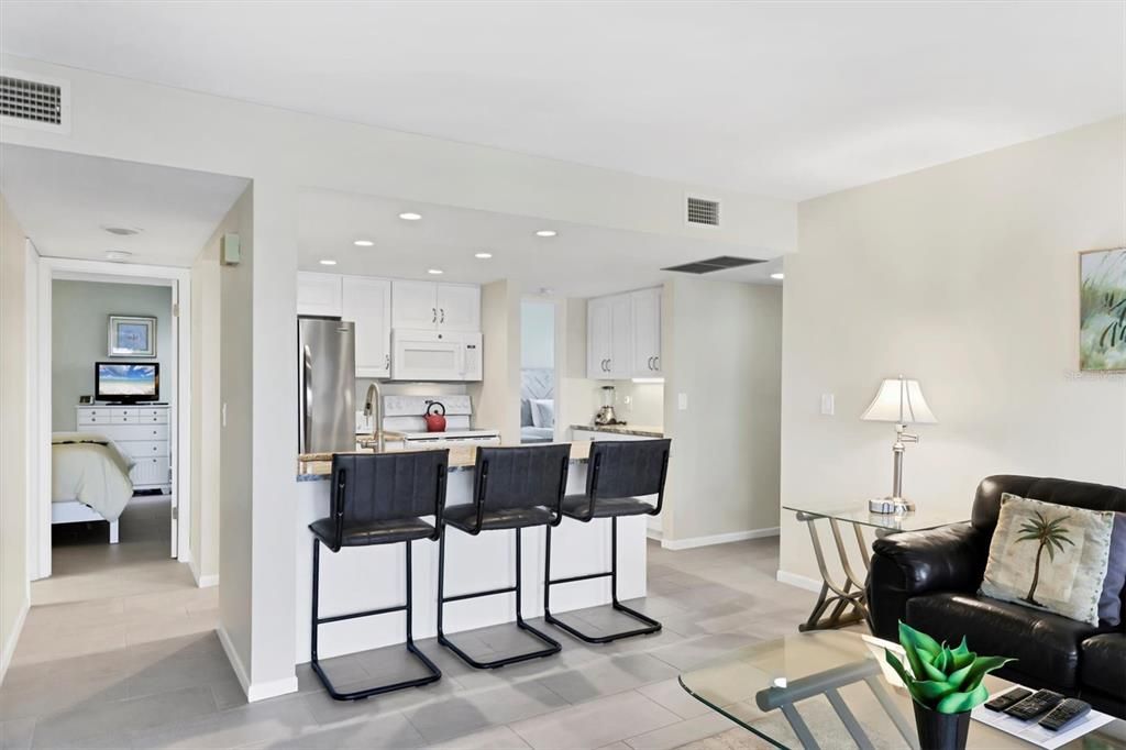 Activo con contrato: $575,000 (2 camas, 1 baños, 860 Pies cuadrados)