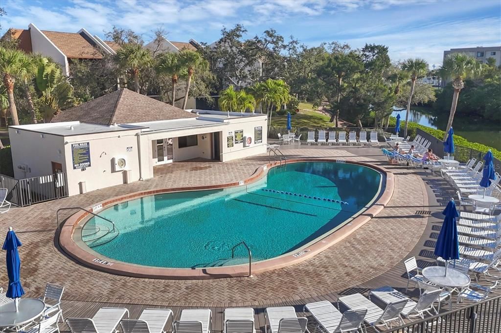 Activo con contrato: $575,000 (2 camas, 1 baños, 860 Pies cuadrados)