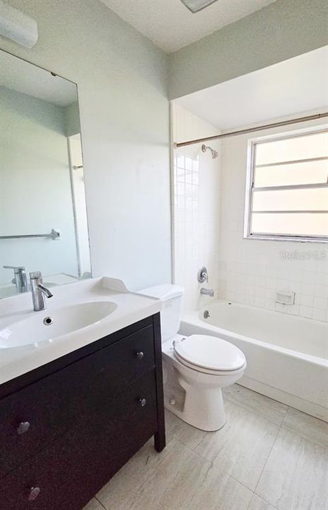 待售: $310,000 (3 贝兹, 2 浴室, 1274 平方英尺)