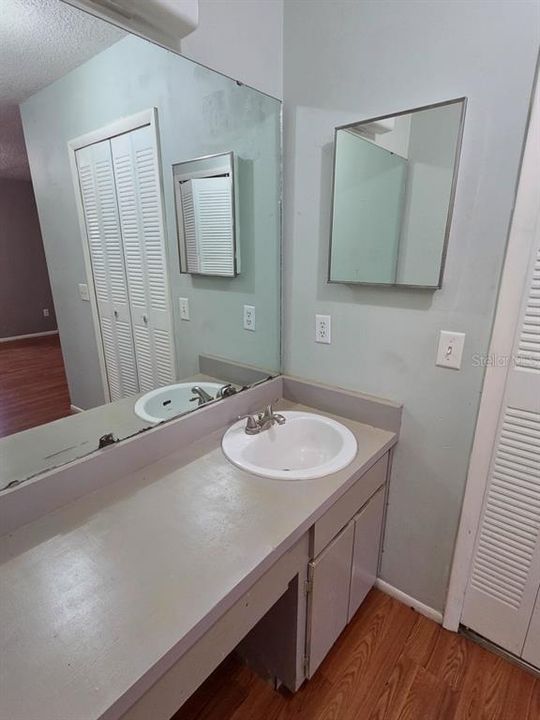 待售: $310,000 (3 贝兹, 2 浴室, 1274 平方英尺)