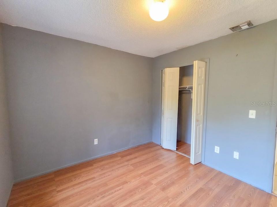 待售: $310,000 (3 贝兹, 2 浴室, 1274 平方英尺)