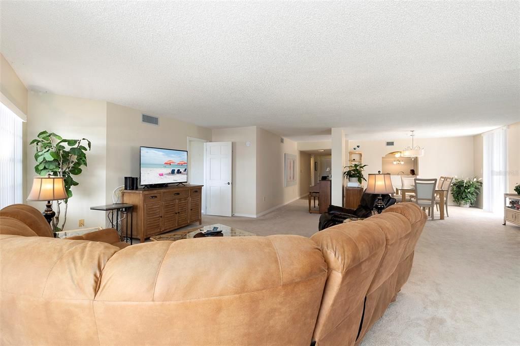 В аренду: $4,500 (3 спален, 2 ванн, 2240 Квадратных фут)