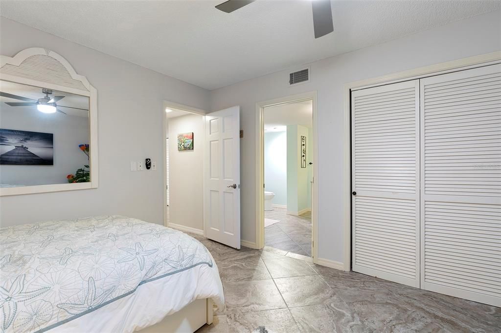 В аренду: $4,500 (3 спален, 2 ванн, 2240 Квадратных фут)