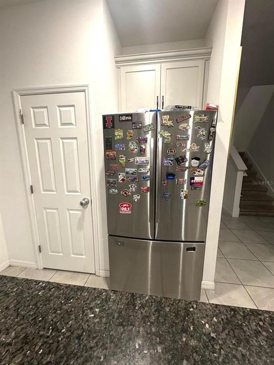 出租: $3,350 (4 贝兹, 2 浴室, 2324 平方英尺)