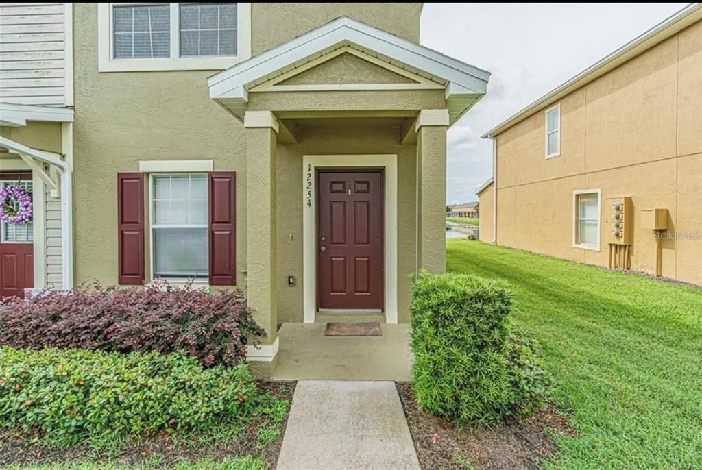 For Rent: $1,850 (2 beds, 2 baths, 1255 Square Feet)