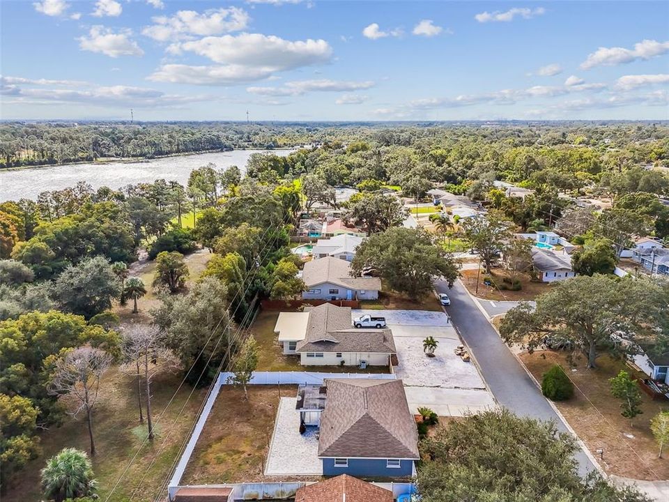 合同活跃: $359,000 (2 贝兹, 1 浴室, 1013 平方英尺)