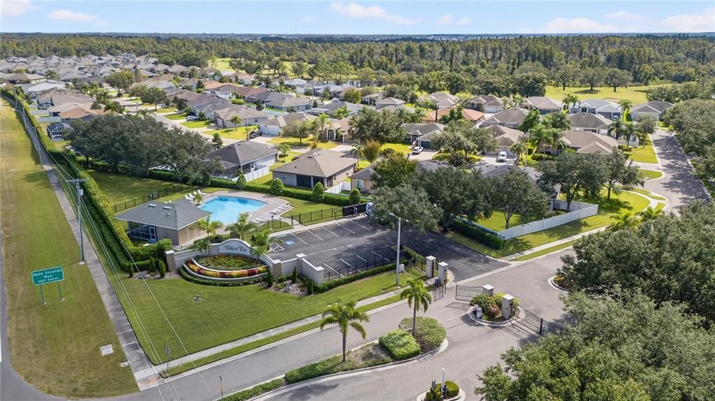 Active With Contract: $415,000 (4 beds, 2 baths, 2627 Square Feet)