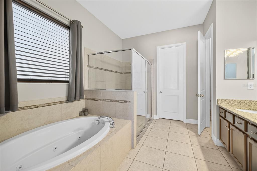 Active With Contract: $415,000 (4 beds, 2 baths, 2627 Square Feet)