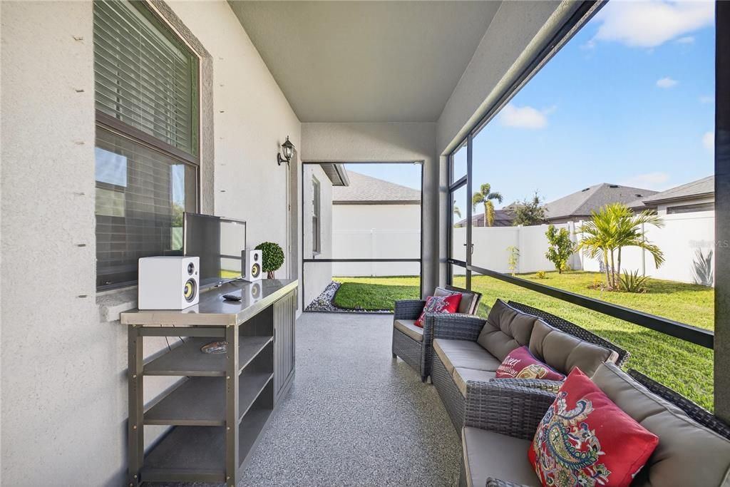 Active With Contract: $415,000 (4 beds, 2 baths, 2627 Square Feet)