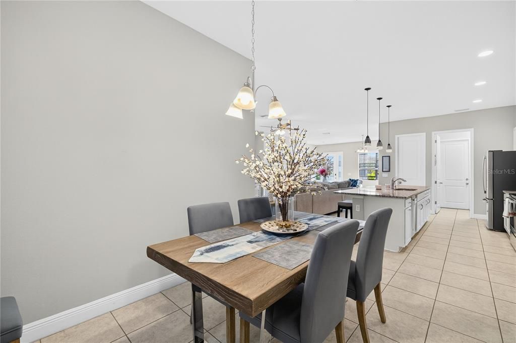 Active With Contract: $415,000 (4 beds, 2 baths, 2627 Square Feet)