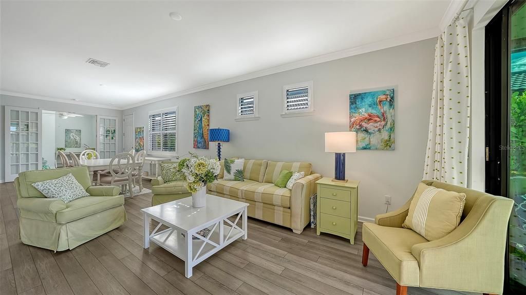 For Sale: $525,000 (2 beds, 2 baths, 1548 Square Feet)