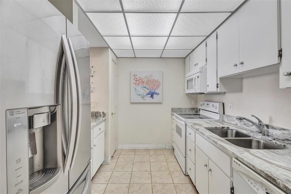 Active With Contract: $665,000 (1 beds, 1 baths, 1116 Square Feet)