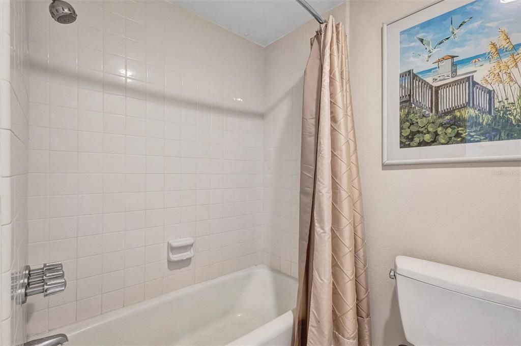 Active With Contract: $665,000 (1 beds, 1 baths, 1116 Square Feet)