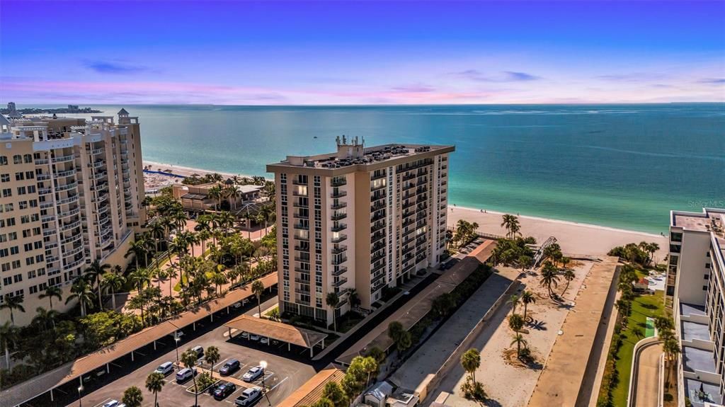 Active With Contract: $665,000 (1 beds, 1 baths, 1116 Square Feet)