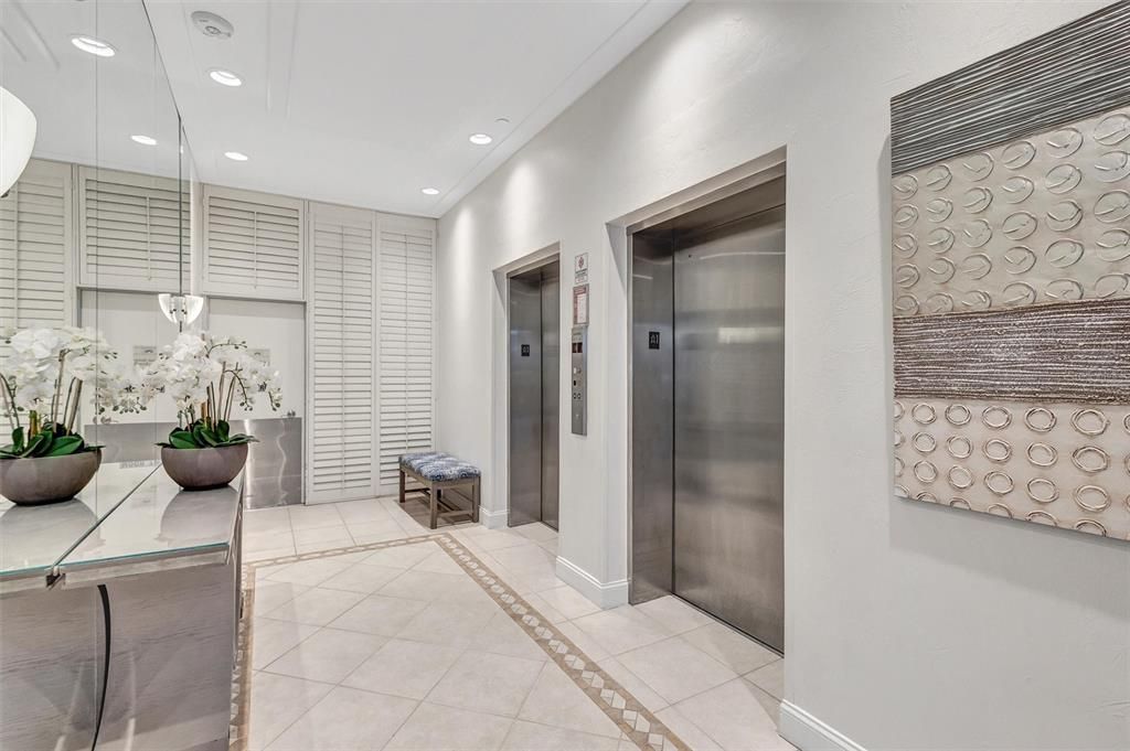 Active With Contract: $665,000 (1 beds, 1 baths, 1116 Square Feet)