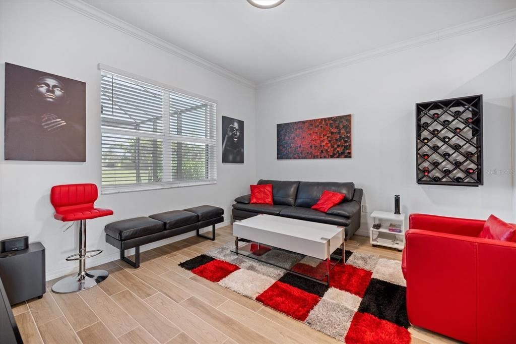 En Venta: $769,000 (3 camas, 3 baños, 2449 Pies cuadrados)