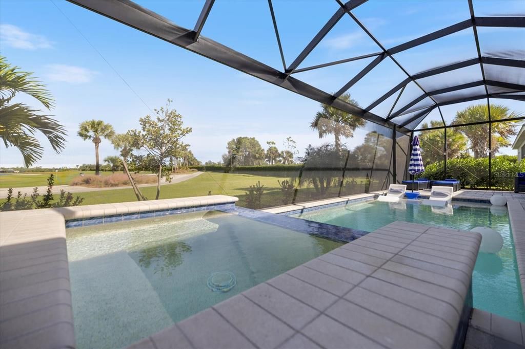 En Venta: $769,000 (3 camas, 3 baños, 2449 Pies cuadrados)