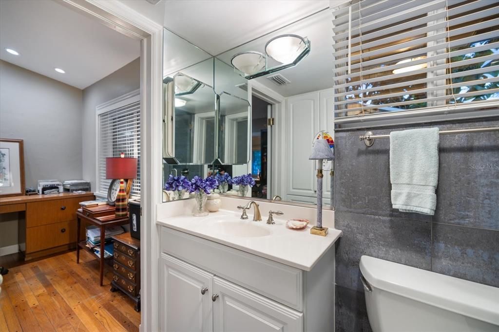 Active With Contract: $1,200,000 (4 beds, 3 baths, 2186 Square Feet)