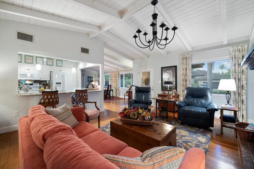 Active With Contract: $1,200,000 (4 beds, 3 baths, 2186 Square Feet)