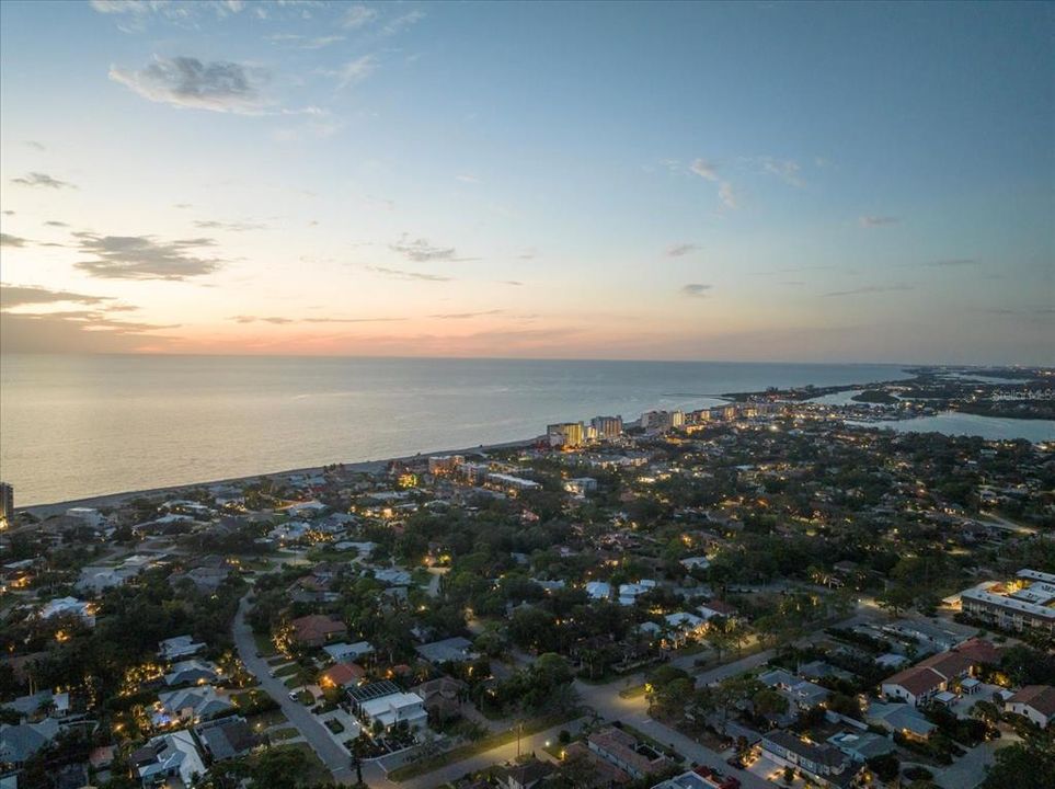 Active With Contract: $1,200,000 (4 beds, 3 baths, 2186 Square Feet)