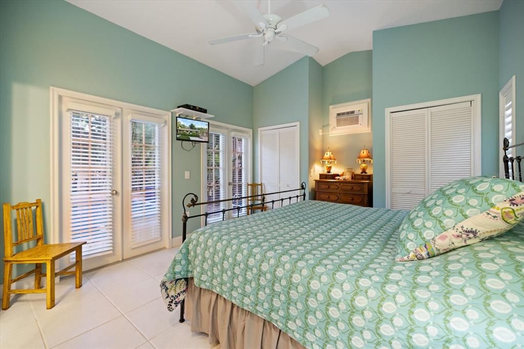 Active With Contract: $1,200,000 (4 beds, 3 baths, 2186 Square Feet)