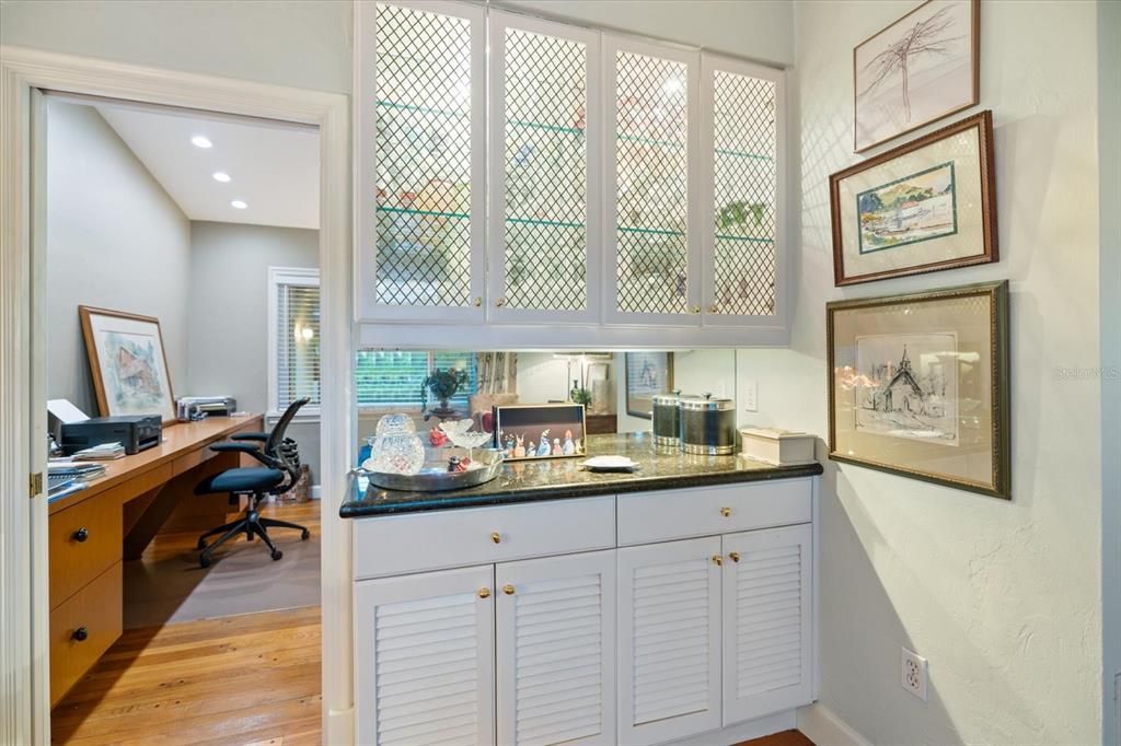 Active With Contract: $1,200,000 (4 beds, 3 baths, 2186 Square Feet)