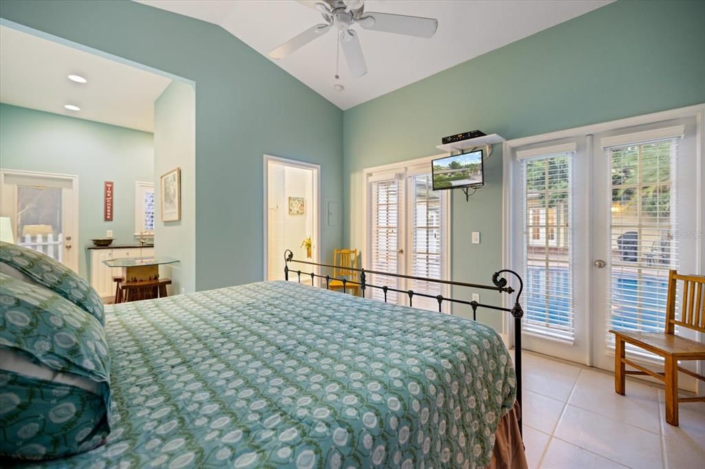 Active With Contract: $1,200,000 (4 beds, 3 baths, 2186 Square Feet)