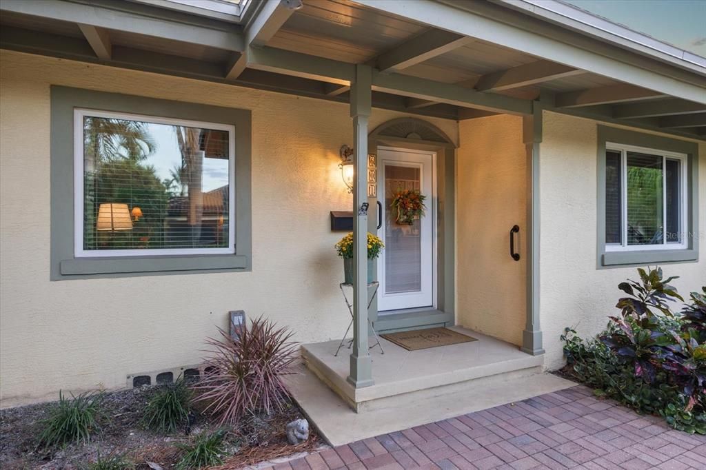 Active With Contract: $1,200,000 (4 beds, 3 baths, 2186 Square Feet)