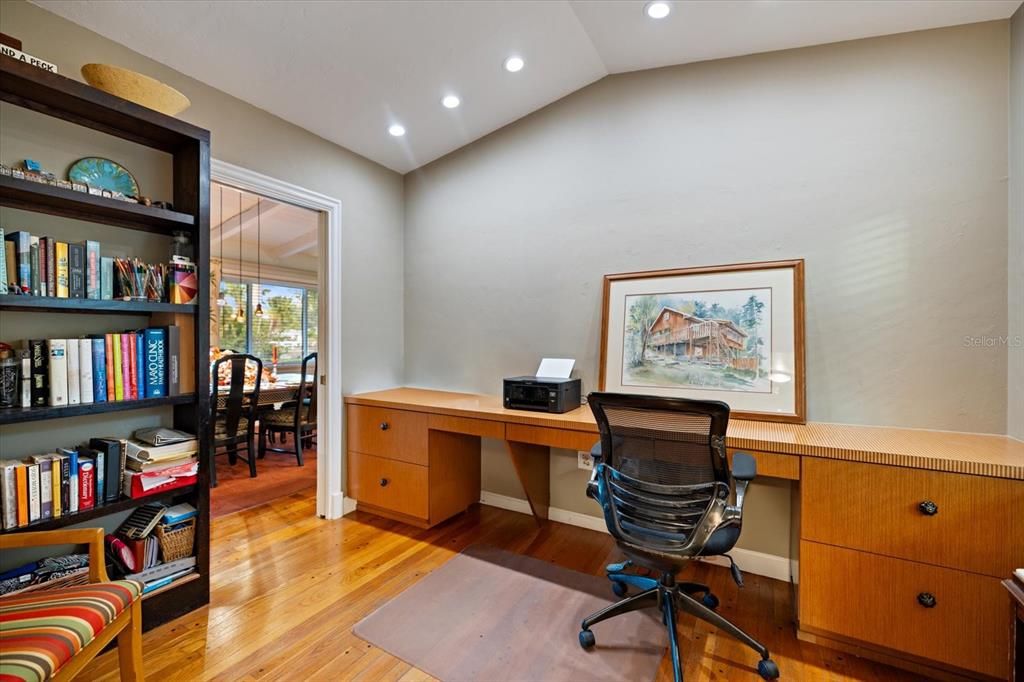 Active With Contract: $1,200,000 (4 beds, 3 baths, 2186 Square Feet)