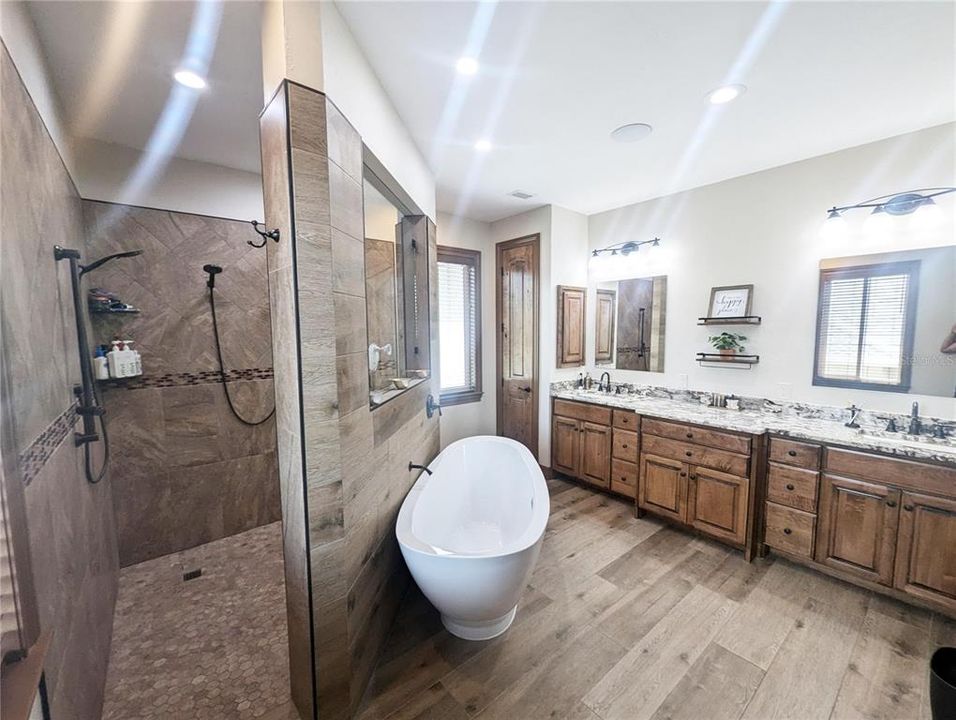 待售: $1,450,000 (4 贝兹, 3 浴室, 3094 平方英尺)