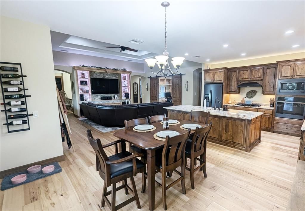 待售: $1,450,000 (4 贝兹, 3 浴室, 3094 平方英尺)