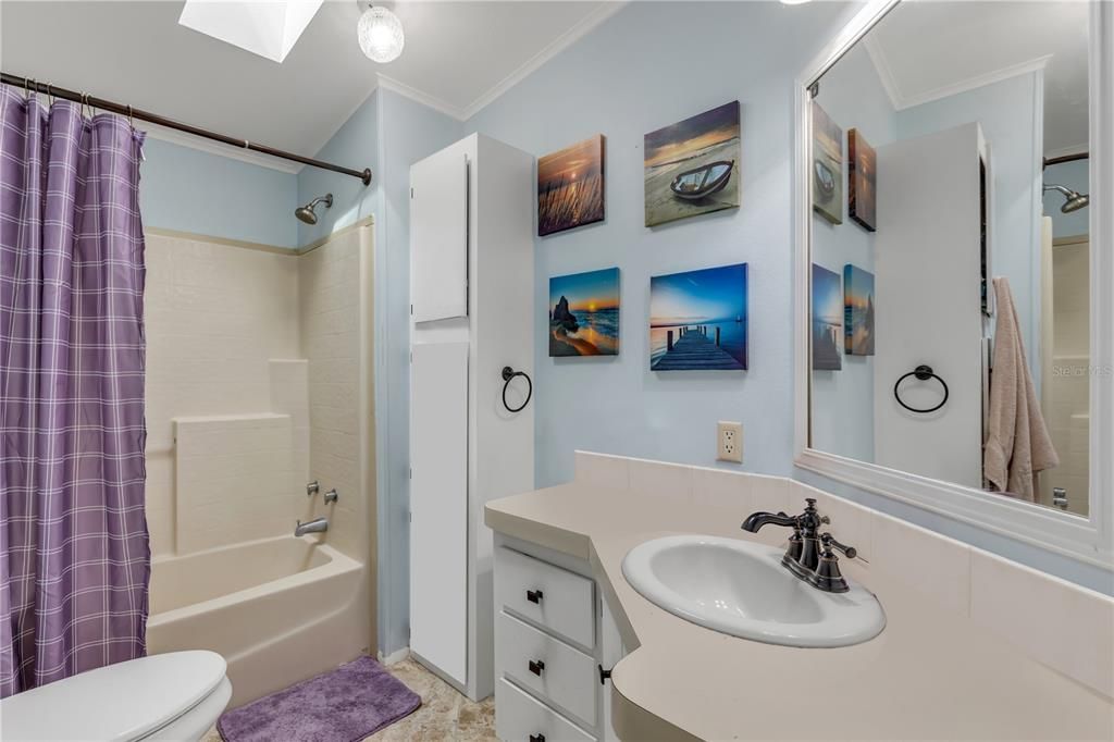 待售: $220,000 (2 贝兹, 2 浴室, 1391 平方英尺)