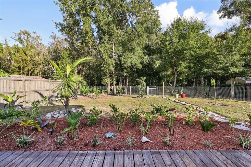 For Sale: $435,000 (3 beds, 2 baths, 1463 Square Feet)