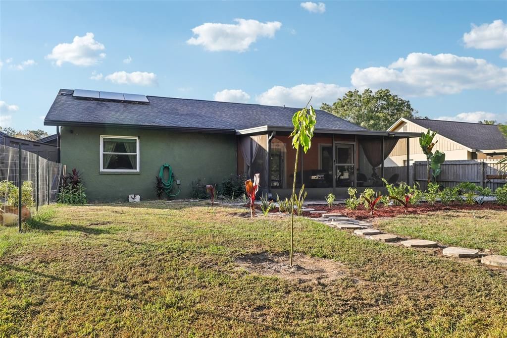 For Sale: $435,000 (3 beds, 2 baths, 1463 Square Feet)