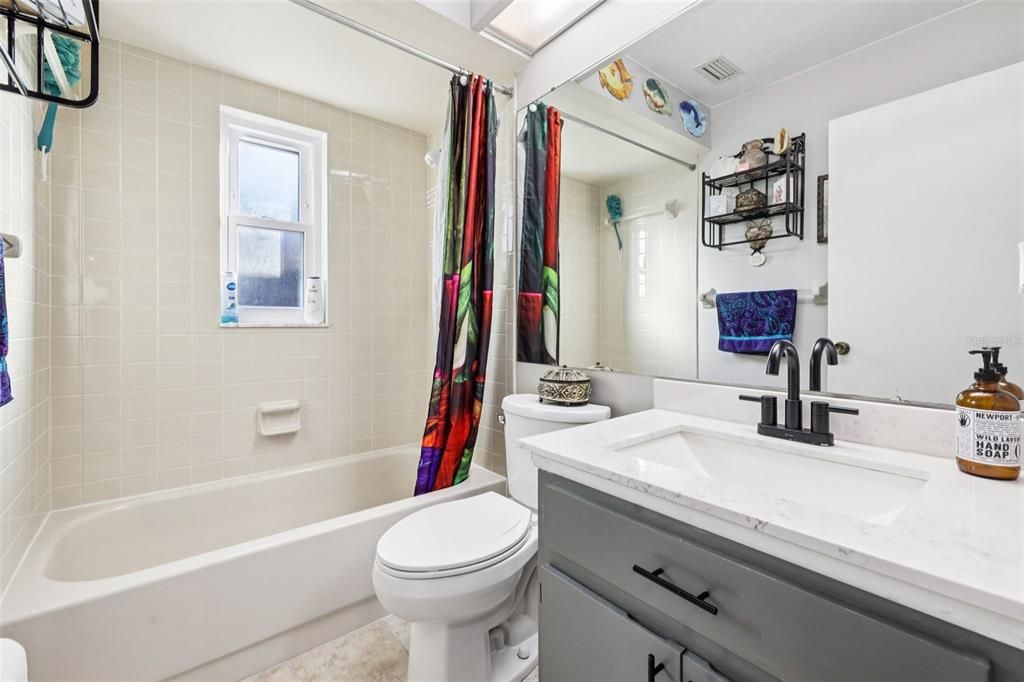 For Sale: $435,000 (3 beds, 2 baths, 1463 Square Feet)