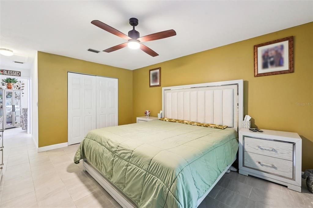 For Sale: $435,000 (3 beds, 2 baths, 1463 Square Feet)