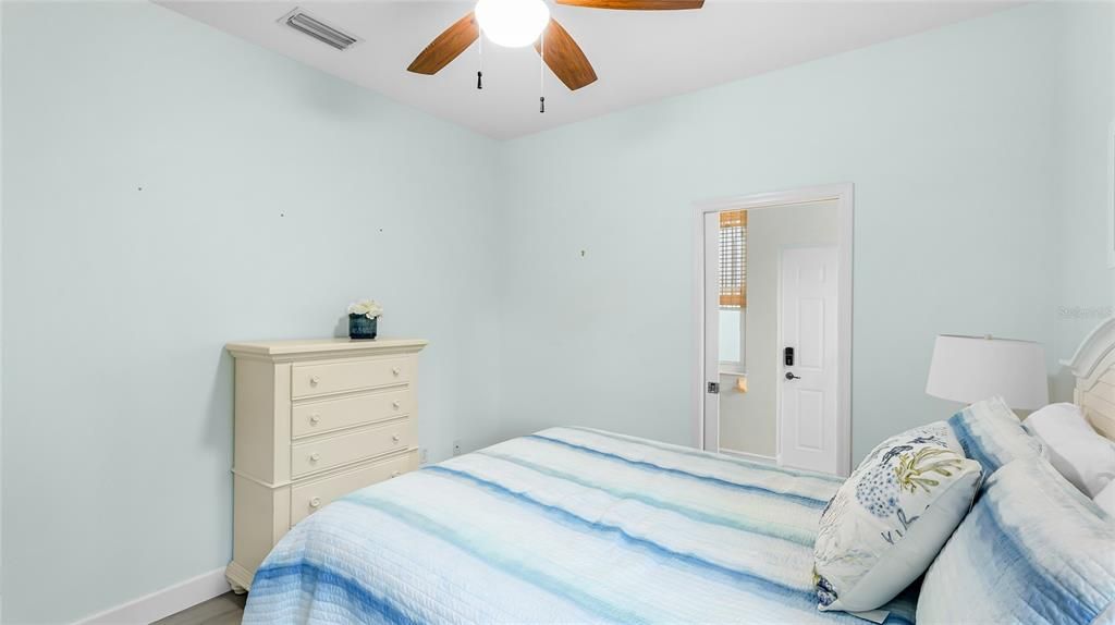 En Renta: $6,500 (4 camas, 3 baños, 2405 Pies cuadrados)